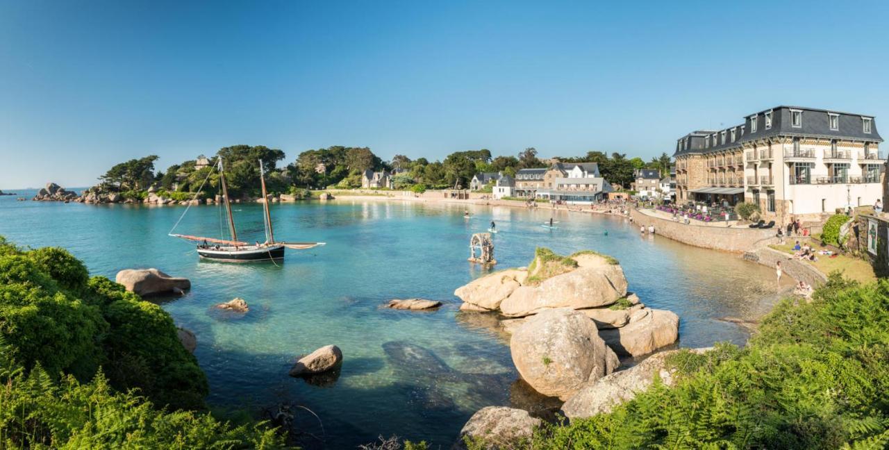 Vue Mer Cote De Granit Rose En Bretagne Trebeurden Bagian luar foto